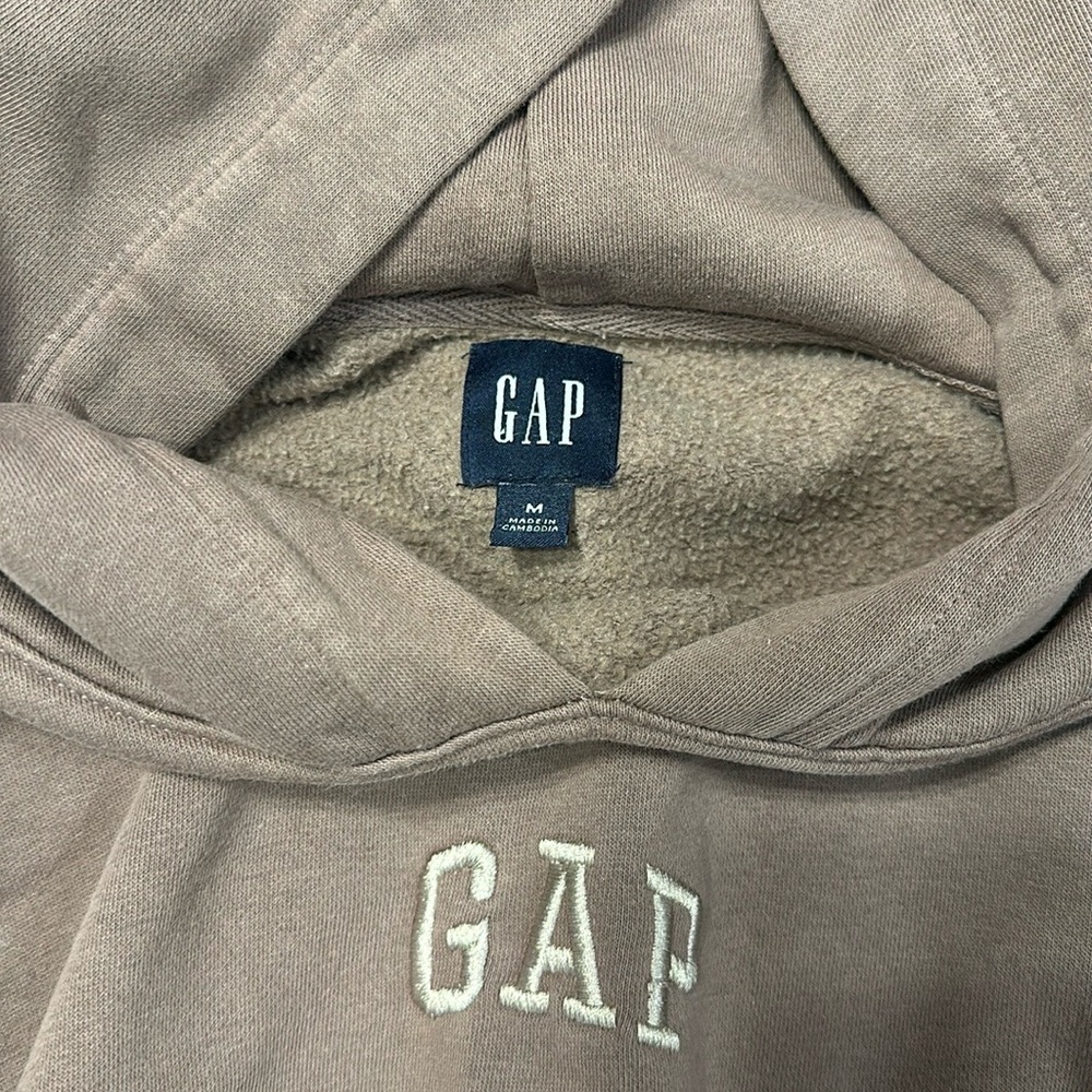 GAP hoodie - Picture 2 of 3